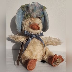 Boyds Bears limited edition Donna Duck number edition # 1440/5000 with tags HTF